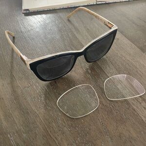 Stylish Black and Tan Cat-Eye Sunglasses. Gwen Stefani Lamb collection.